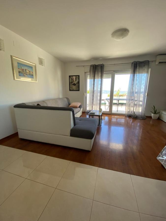 Apartman Mila Apartment Kastela Bagian luar foto