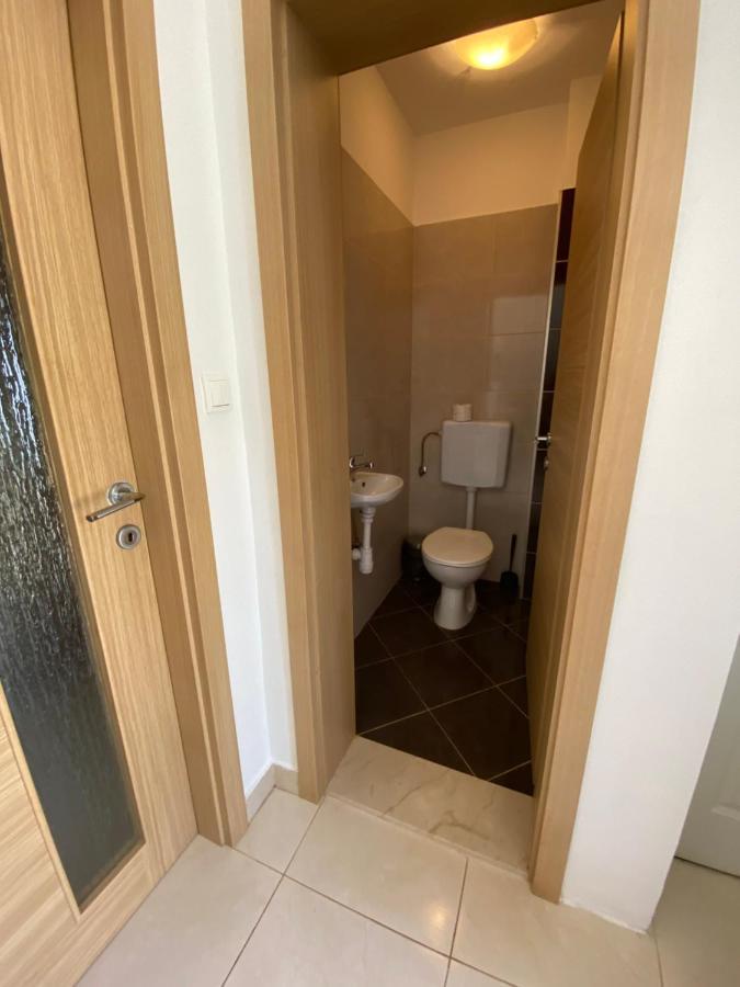 Apartman Mila Apartment Kastela Bagian luar foto