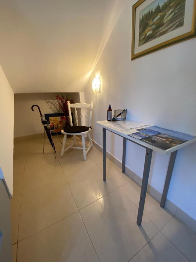 Apartman Mila Apartment Kastela Bagian luar foto