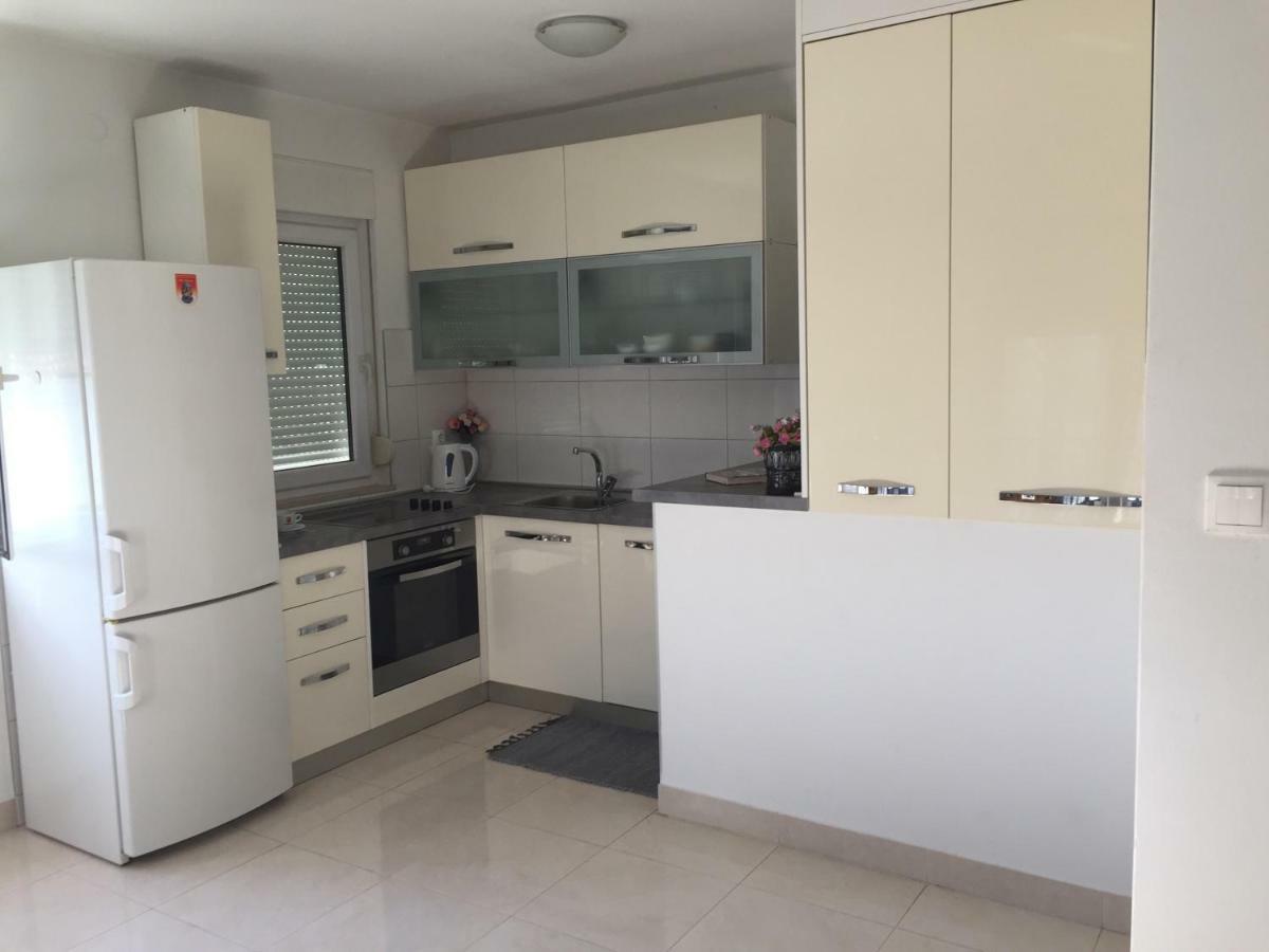 Apartman Mila Apartment Kastela Bagian luar foto